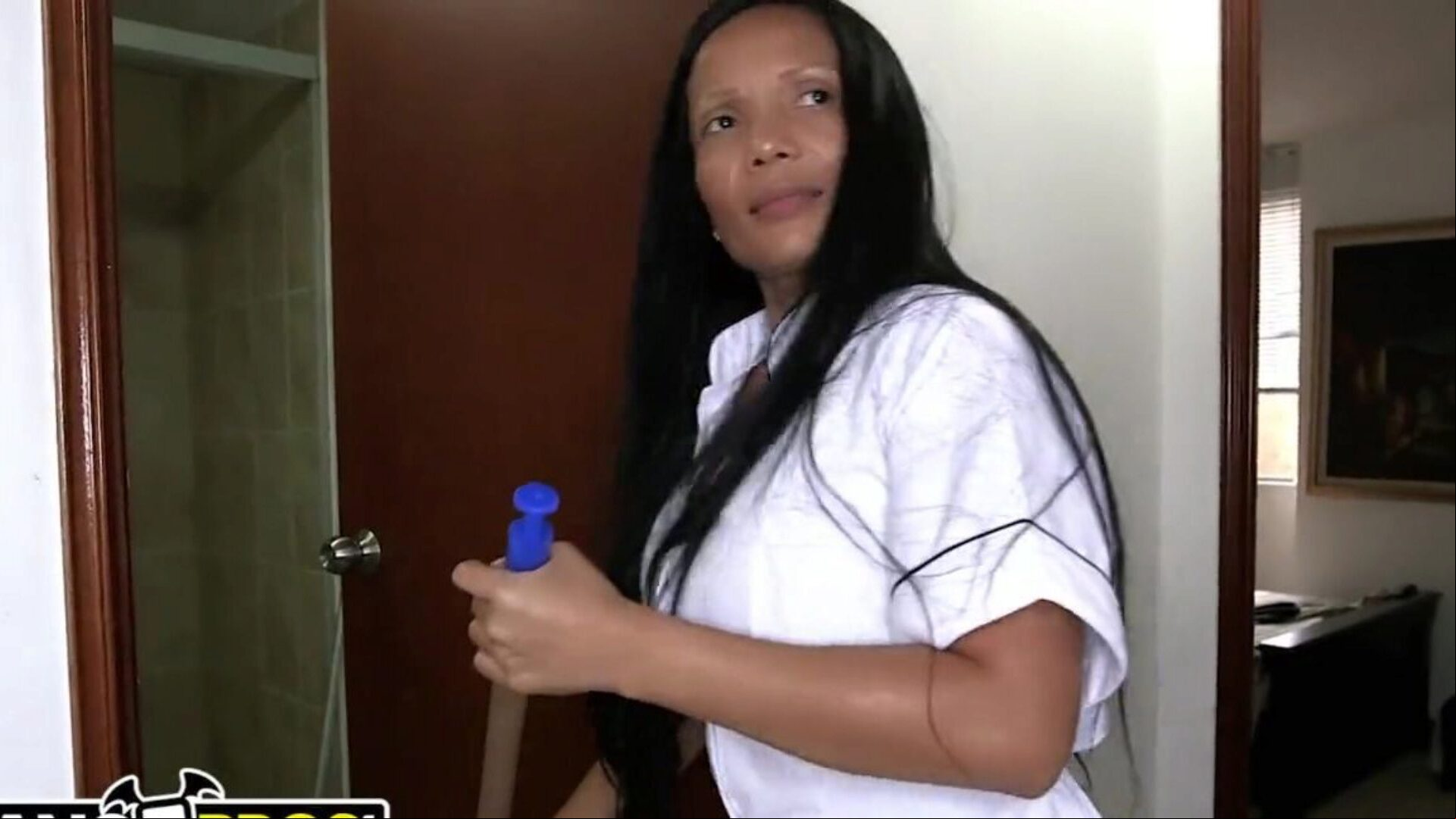 BANGBROS - Latina Maid Casandra Sucks Peter Green's Dick For Cash Money