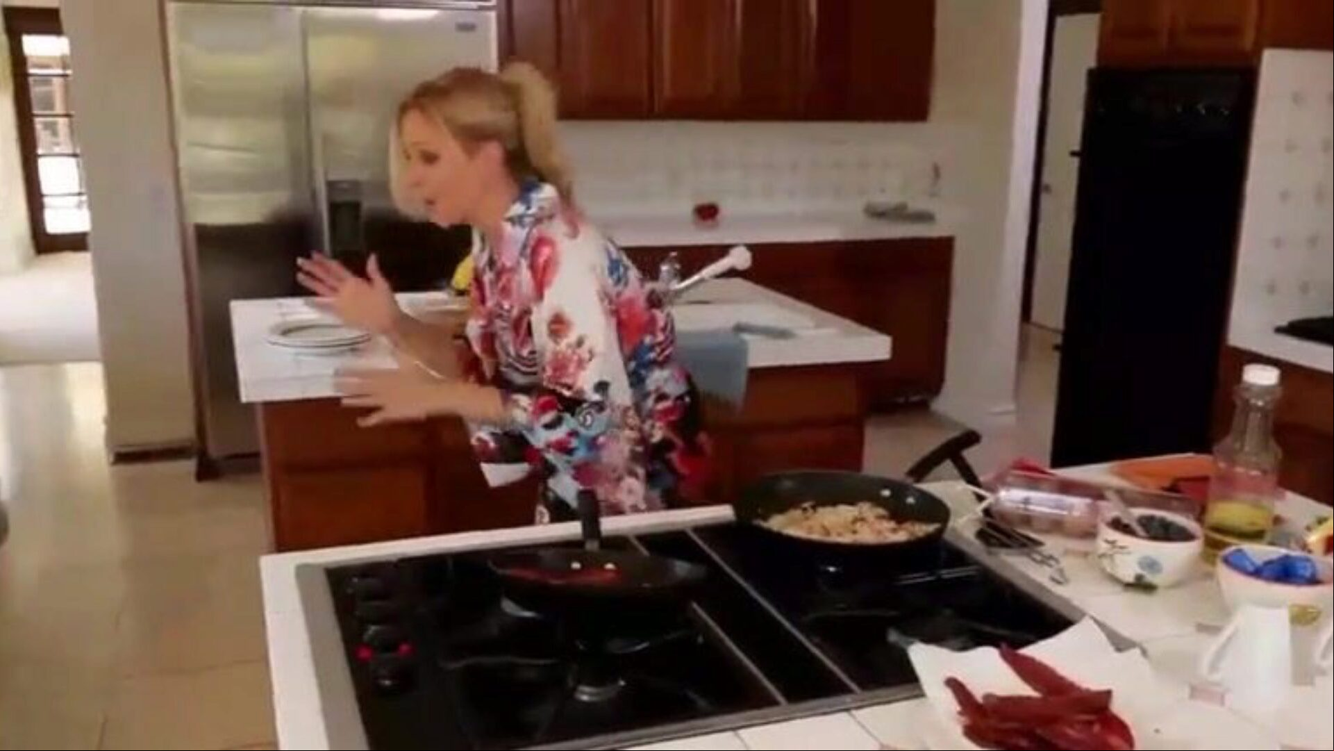 his mother-in-law screw in the kitchen 4k Greater Amount vids with this girl - befucker.com