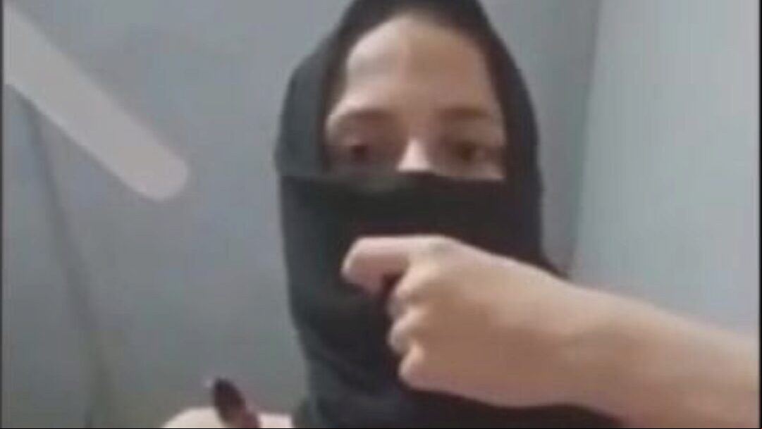 hijab muslim Mistress bang-out